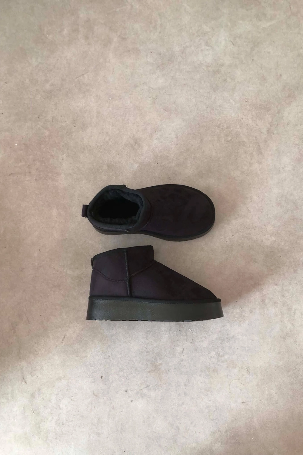Buff Siyah Süet İçi Kürklü Mini Platform Kadın Bot
