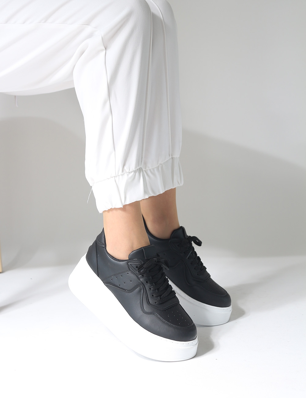 Allstar Siyah Mat Kalın Taban Bağcıklı Sneakers