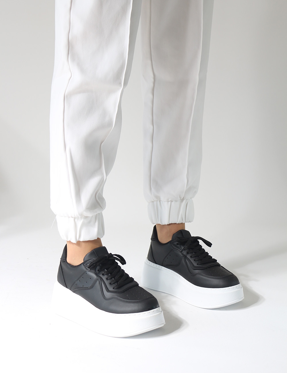 Allstar Siyah Mat Kalın Taban Bağcıklı Sneakers