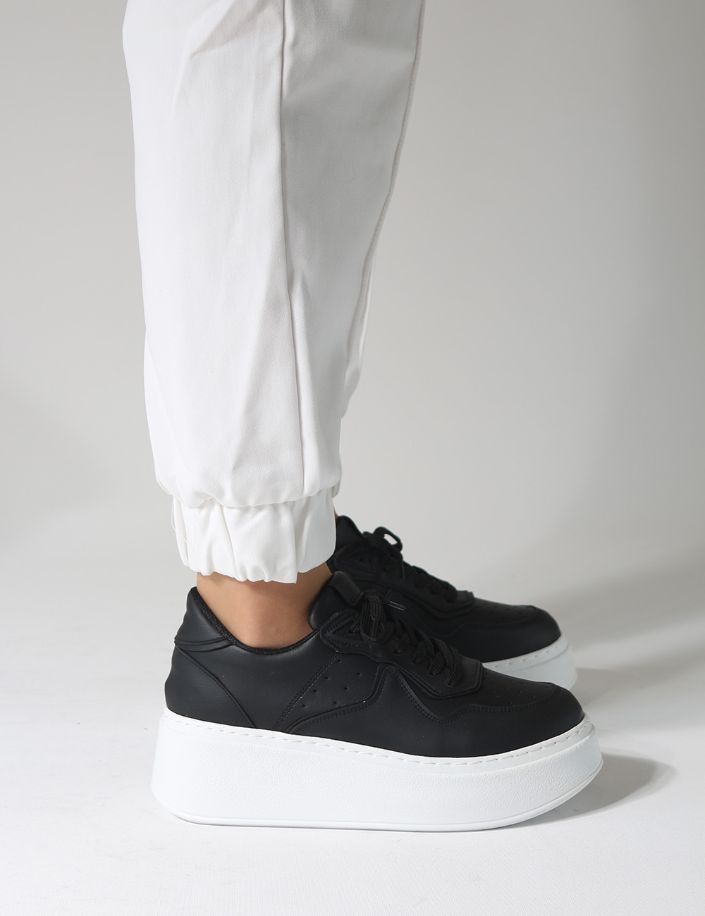 Allstar Siyah Mat Kalın Taban Bağcıklı Sneakers