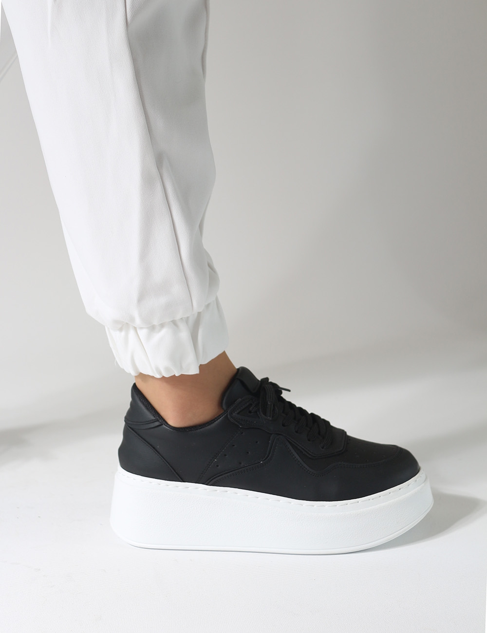 Allstar Siyah Mat Kalın Taban Bağcıklı Sneakers