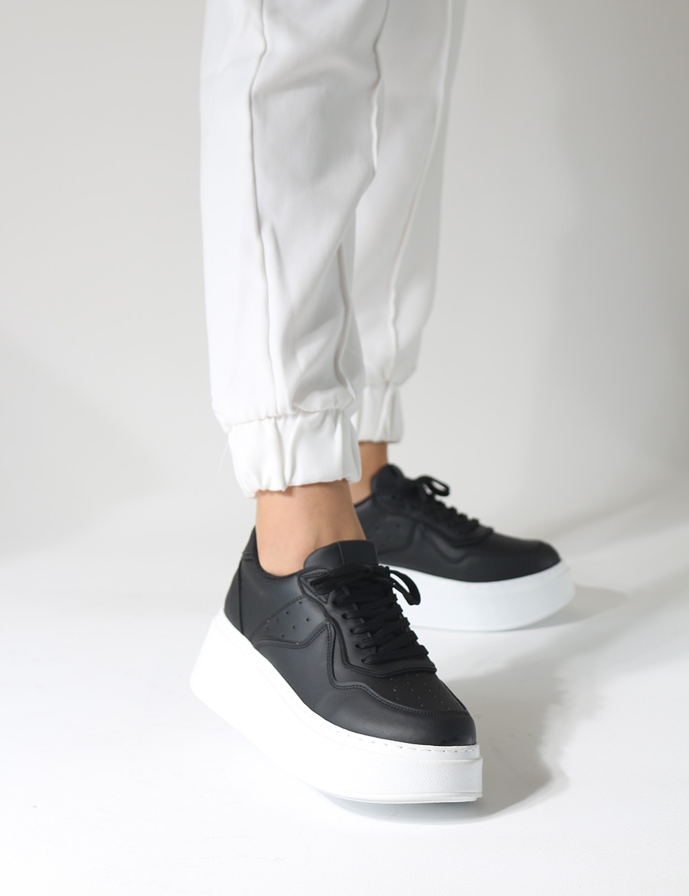 Allstar Siyah Mat Kalın Taban Bağcıklı Sneakers