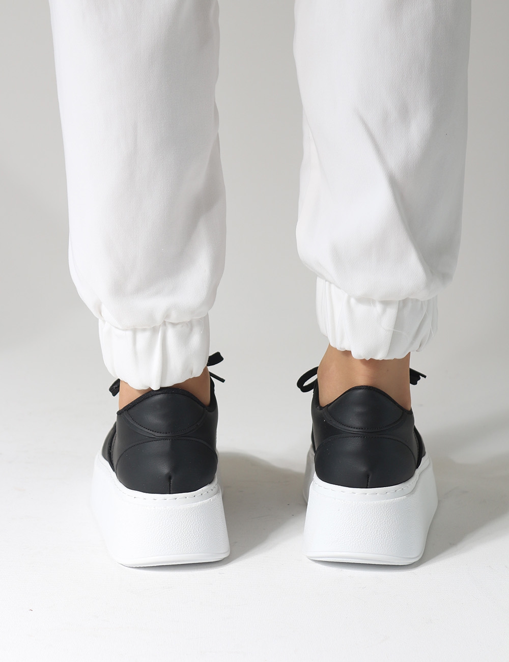 Allstar Siyah Mat Kalın Taban Bağcıklı Sneakers