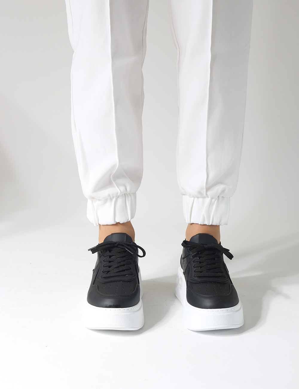 Allstar Siyah Mat Kalın Taban Bağcıklı Sneakers