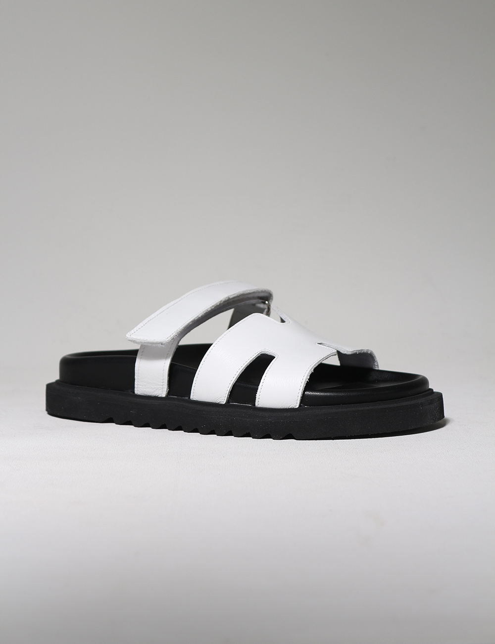 Beca Beyaz Hakiki Deri Düz Taban Kadın Terlik