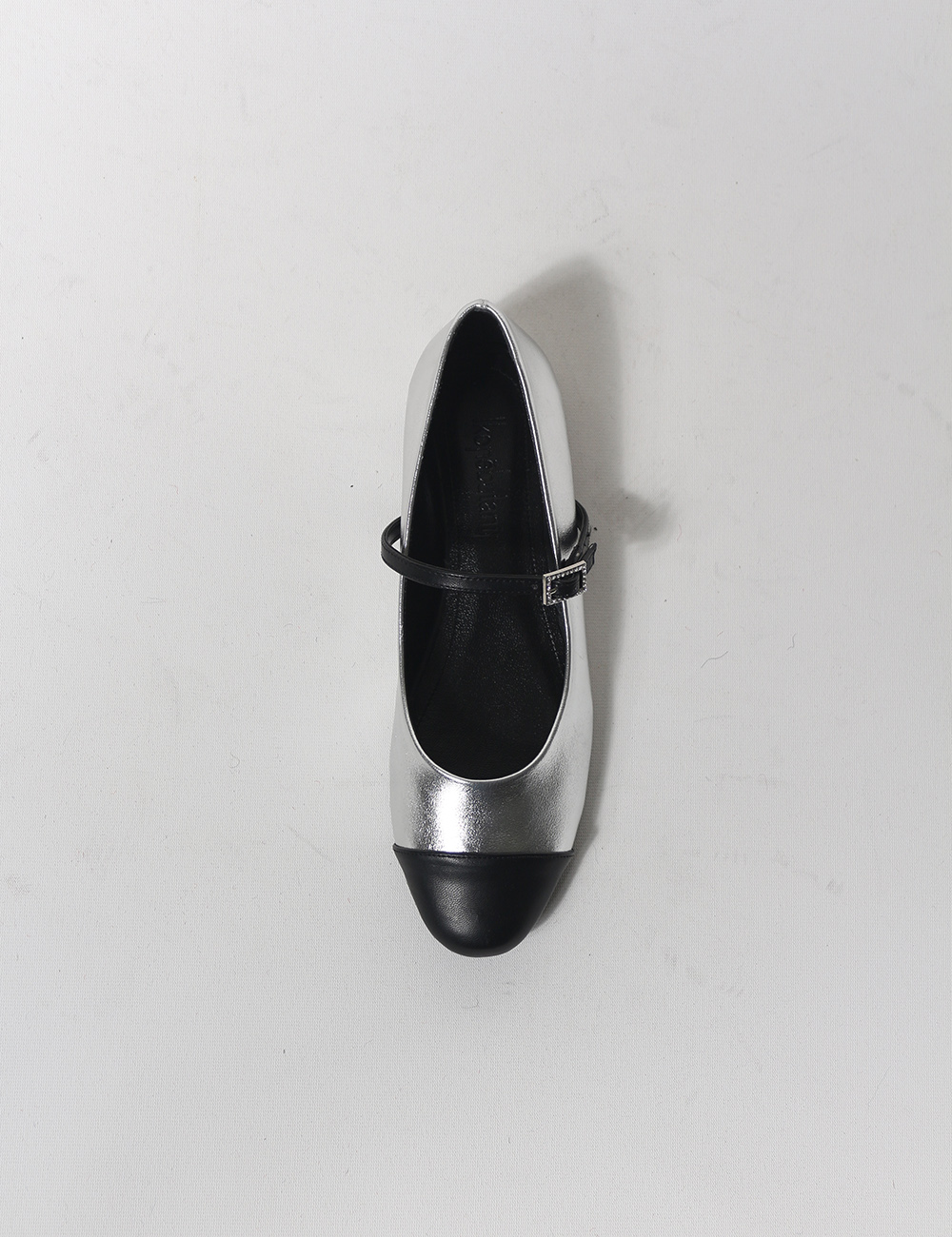 Chan Gümüş Mat Deri Kadın Babet 