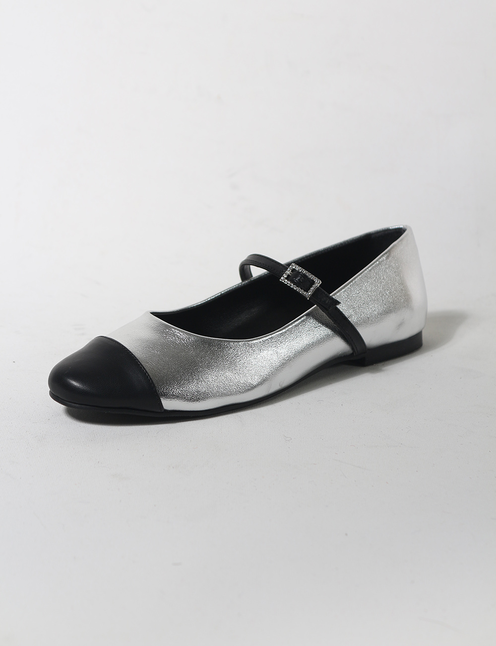 Chan Gümüş Mat Deri Kadın Babet 