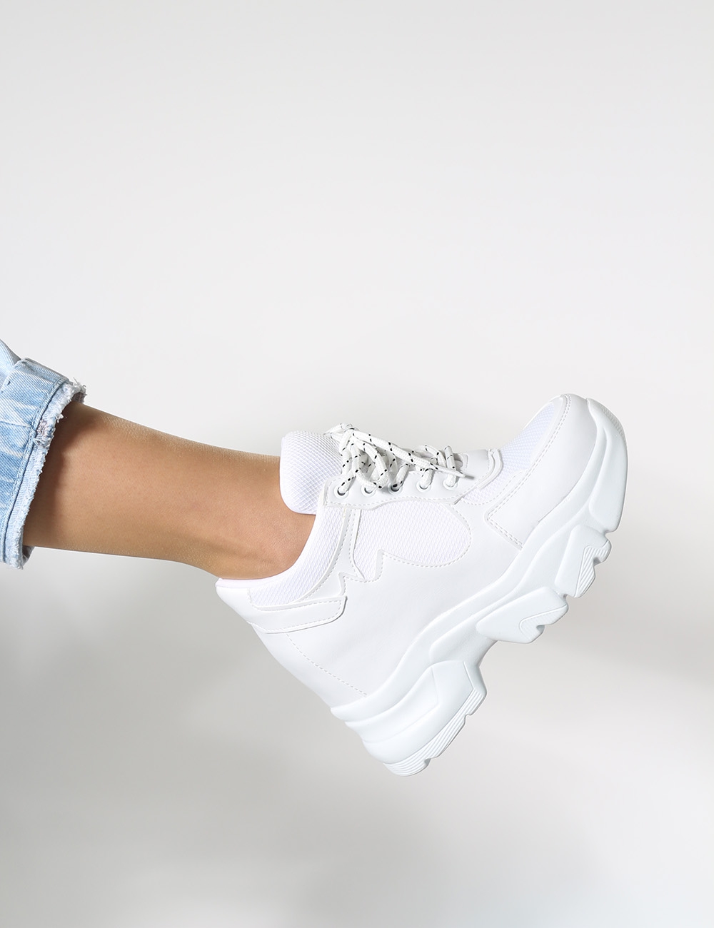 Lora Beyaz mat Deri Fileli Gizli Topuk Kadın Sneakers