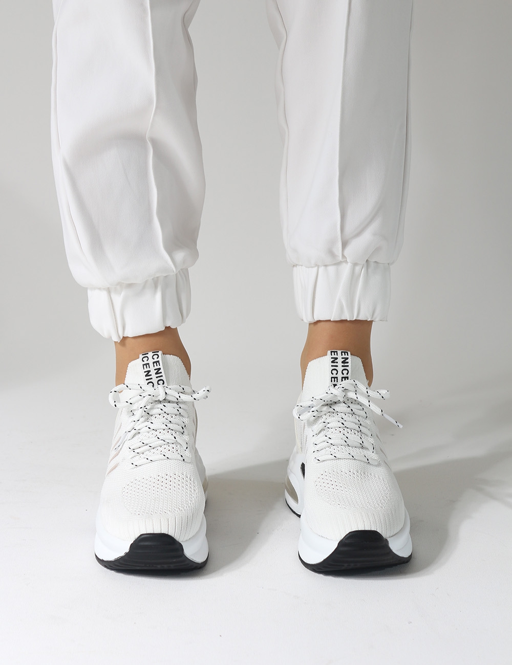 Paulo Beyaz Triko Gizli Topuk Air Tabanlı Sneakers
