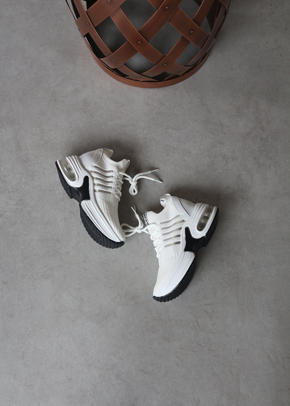 Paulo%20Beyaz%20Triko%20Gizli%20Topuk%20Air%20Tabanlı%20Sneakers