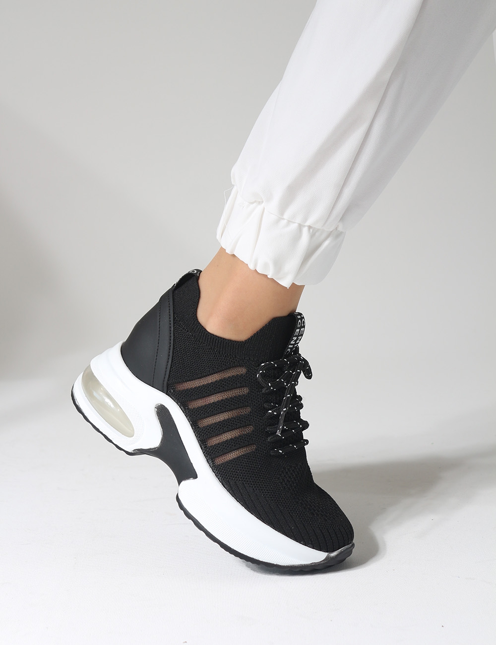 Paulo Siyah Triko Gizli Topuk Air Tabanlı Sneakers