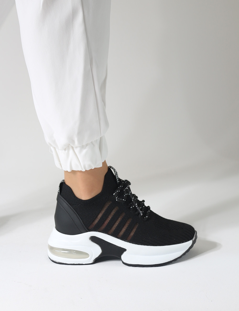 Paulo Siyah Triko Gizli Topuk Air Tabanlı Sneakers