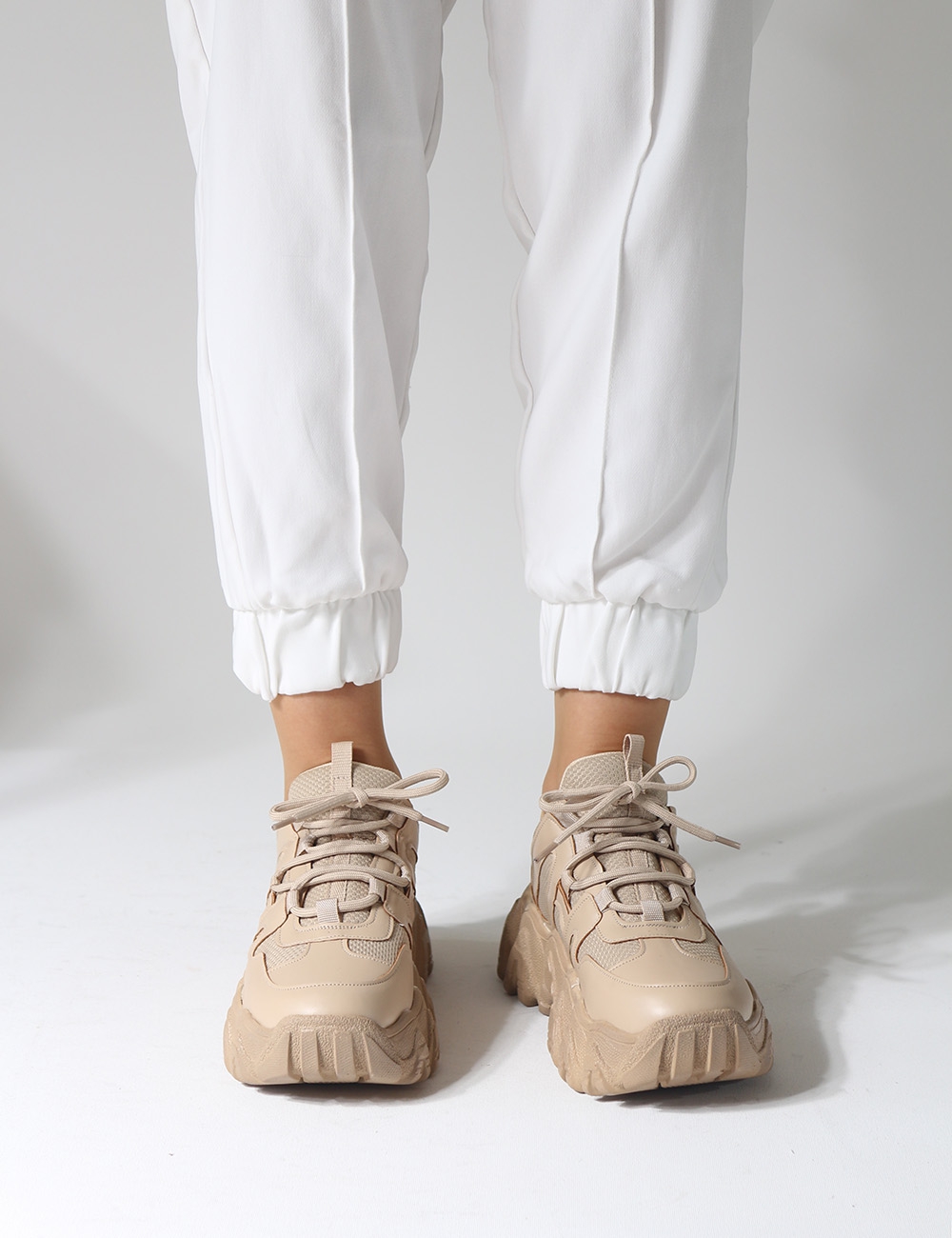Tolso Ten Renk Fileli Tırtıklı Taban Kadın Sneakers
