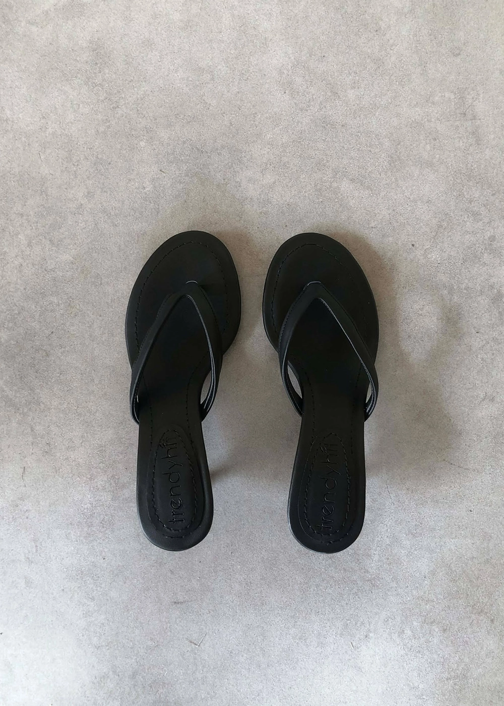  Veno Siyah Mat Parmak Arası 4cm Topuklu Kadın Terlik
