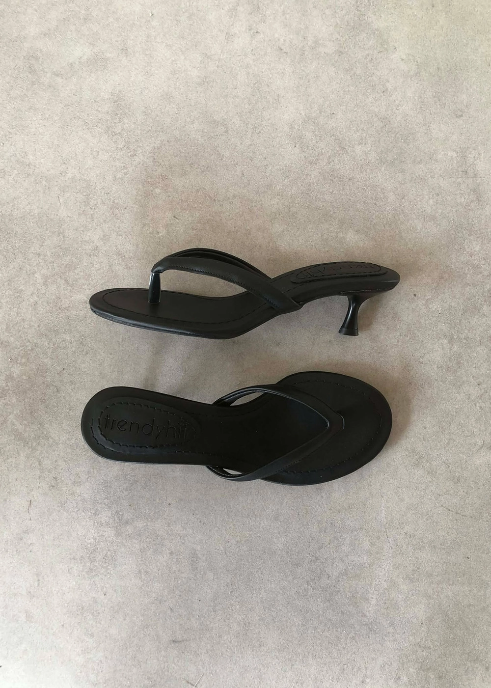  Veno Siyah Mat Parmak Arası 4cm Topuklu Kadın Terlik