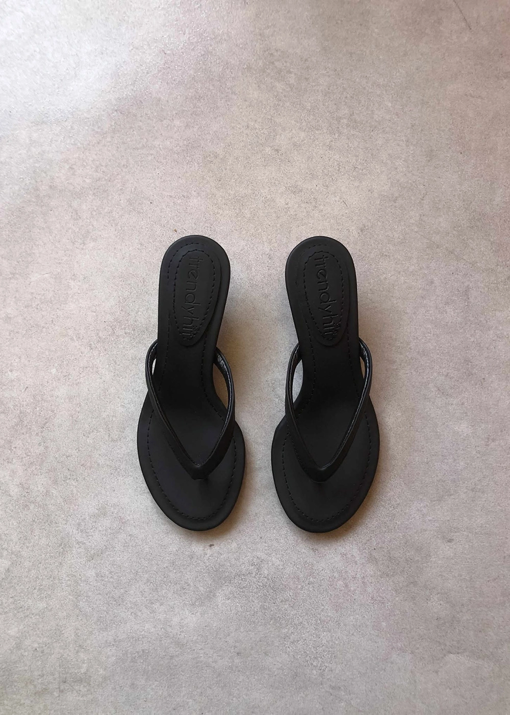  Veno Siyah Mat Parmak Arası 4cm Topuklu Kadın Terlik