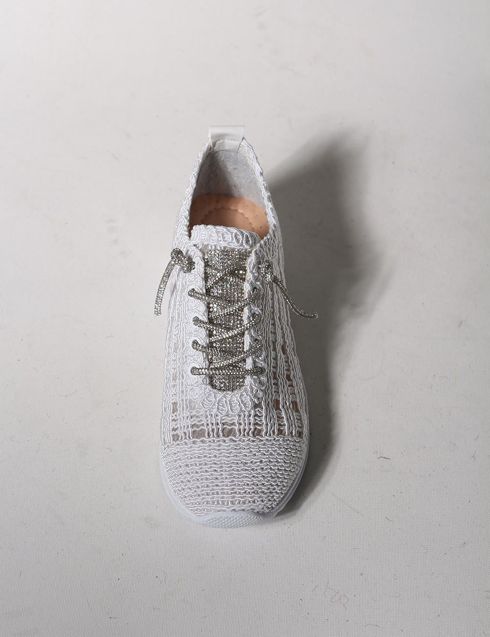 Guca%20Beyaz%20Dantelli%20Bağcıklı%20Taş%20Detaylı%20Kadın%20Sneakers